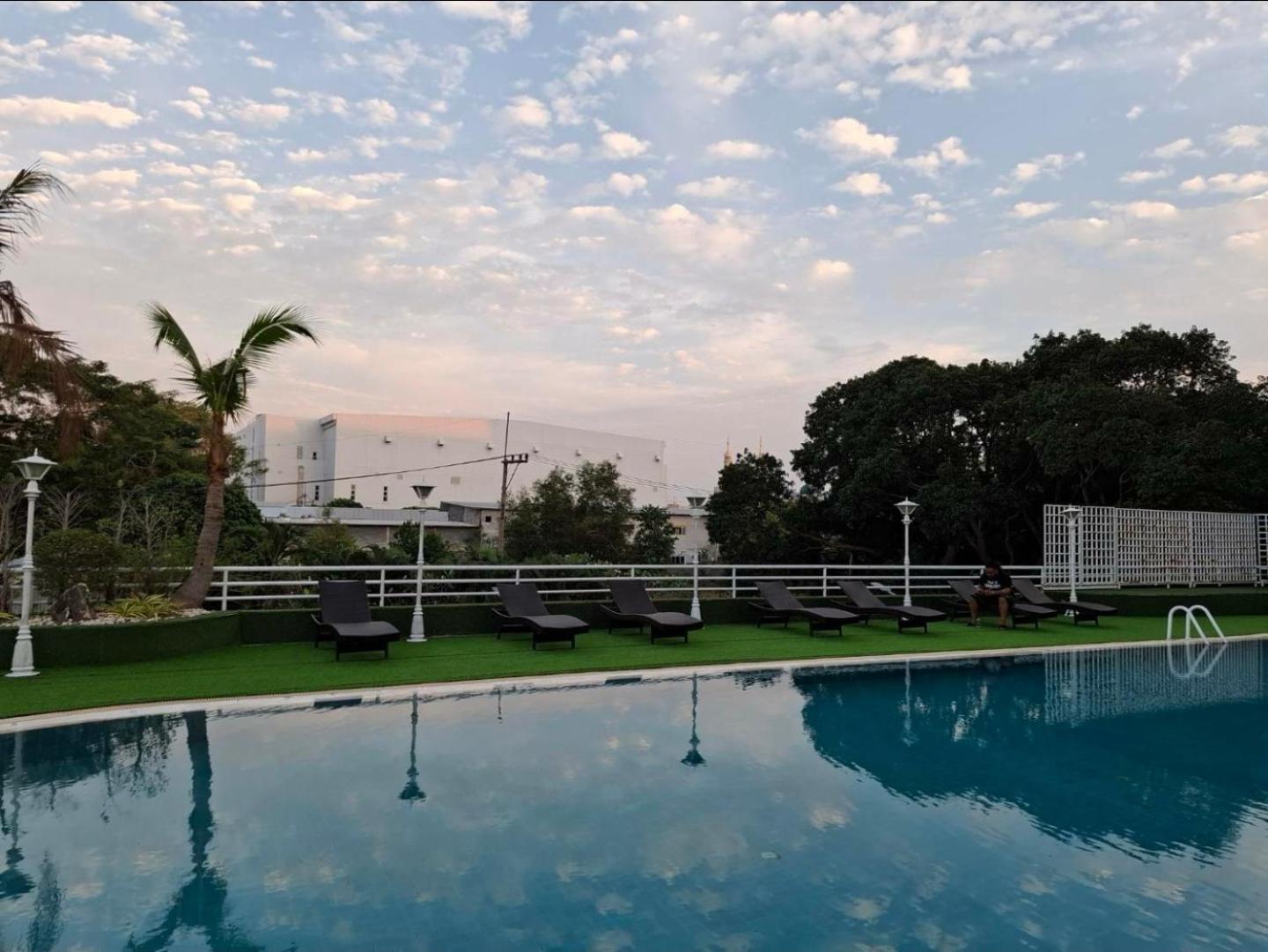 Hotel First Pacific Cirrus Pattaya